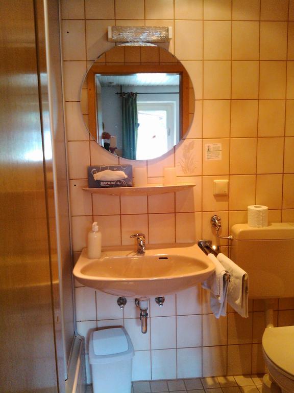 Zur Muehle Hotel Moerlenbach Room photo
